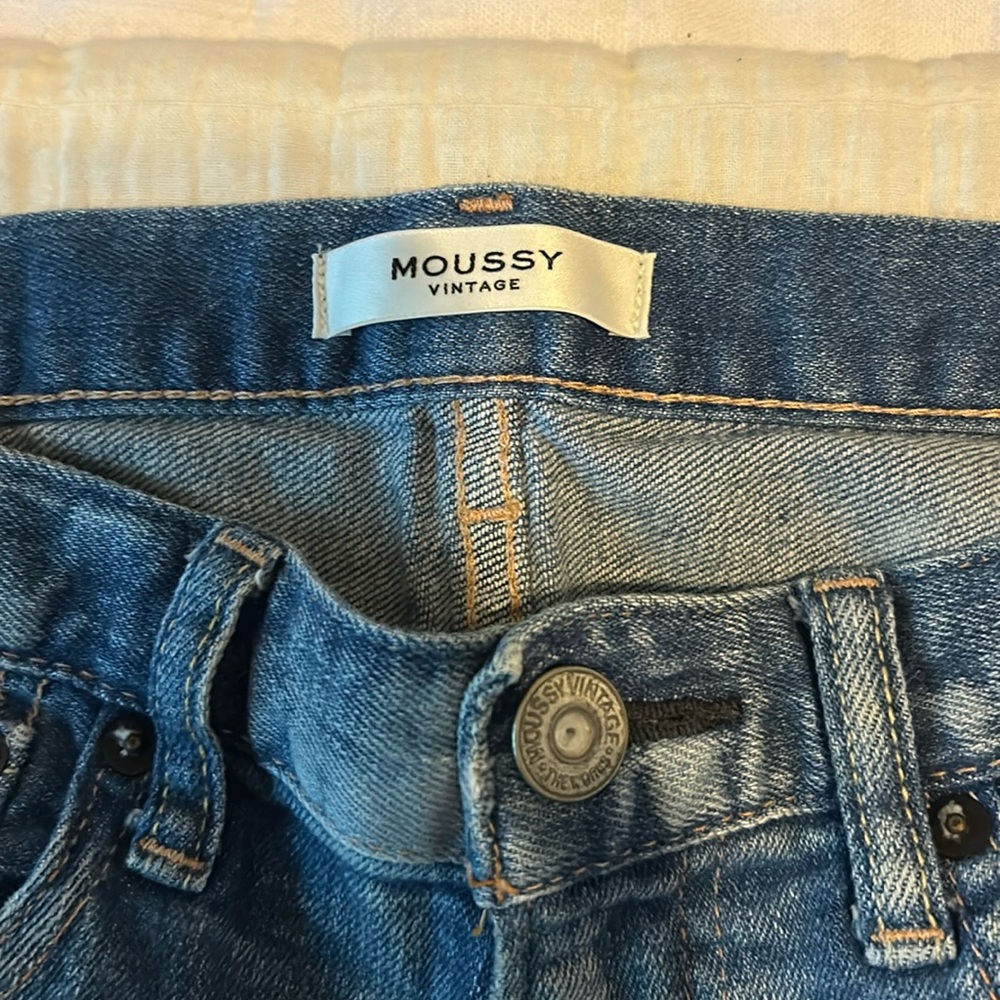 Moussy—  jeans size 27.